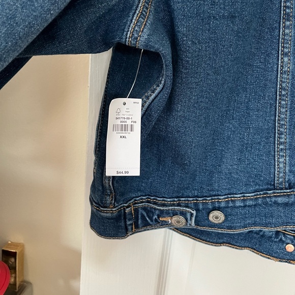 NWT Old Navy Classic Blue Jean Jacket for Women - Picture 3 of 3